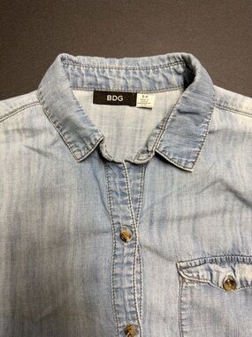 BDG Light Blue Denim Button-Front Shirt -Classic  SP